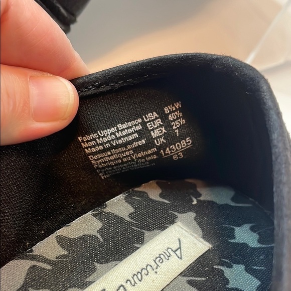 American Eagle Outfitters Black Flats with Pleated Design - Picture 3 of 6